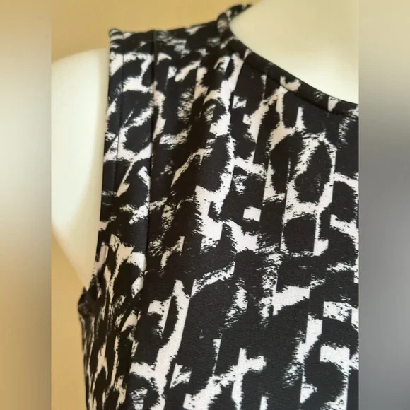 NEW YORK & COMPANY Black & White Sleeveless Bodycon Dress Sz. XS - Picture 7 of 12